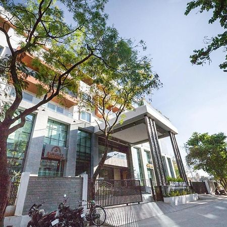 Palette Resorts - Hotel Sanhok Bangalore Luaran gambar